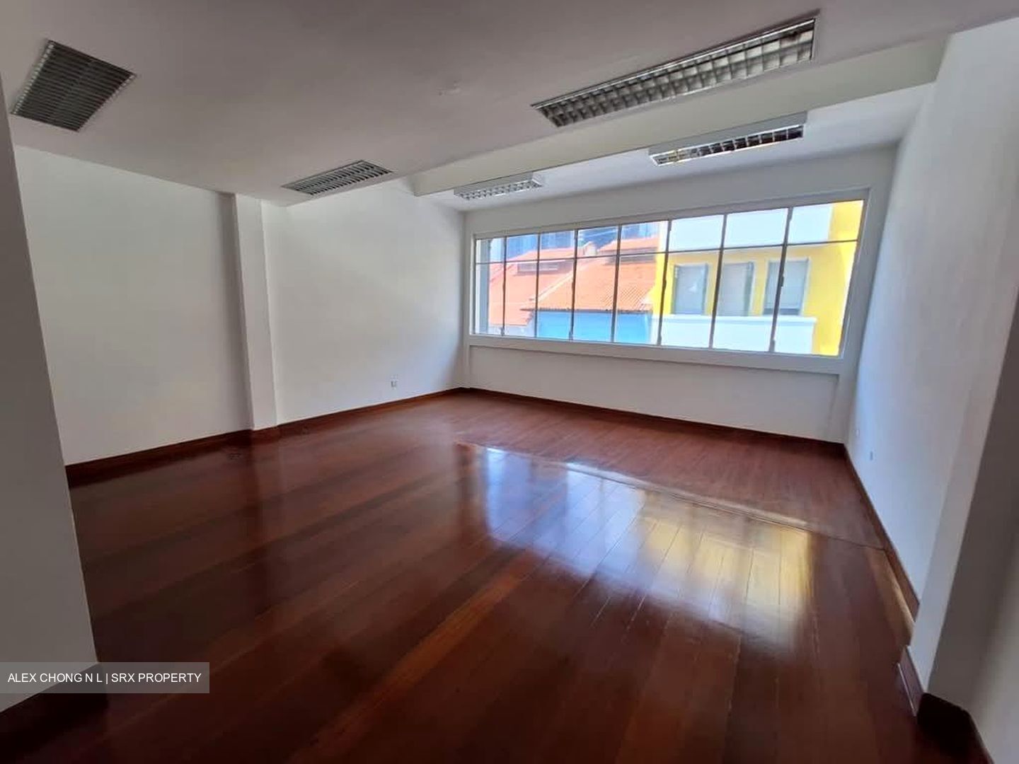 Tras Street (D2), Office #551911141